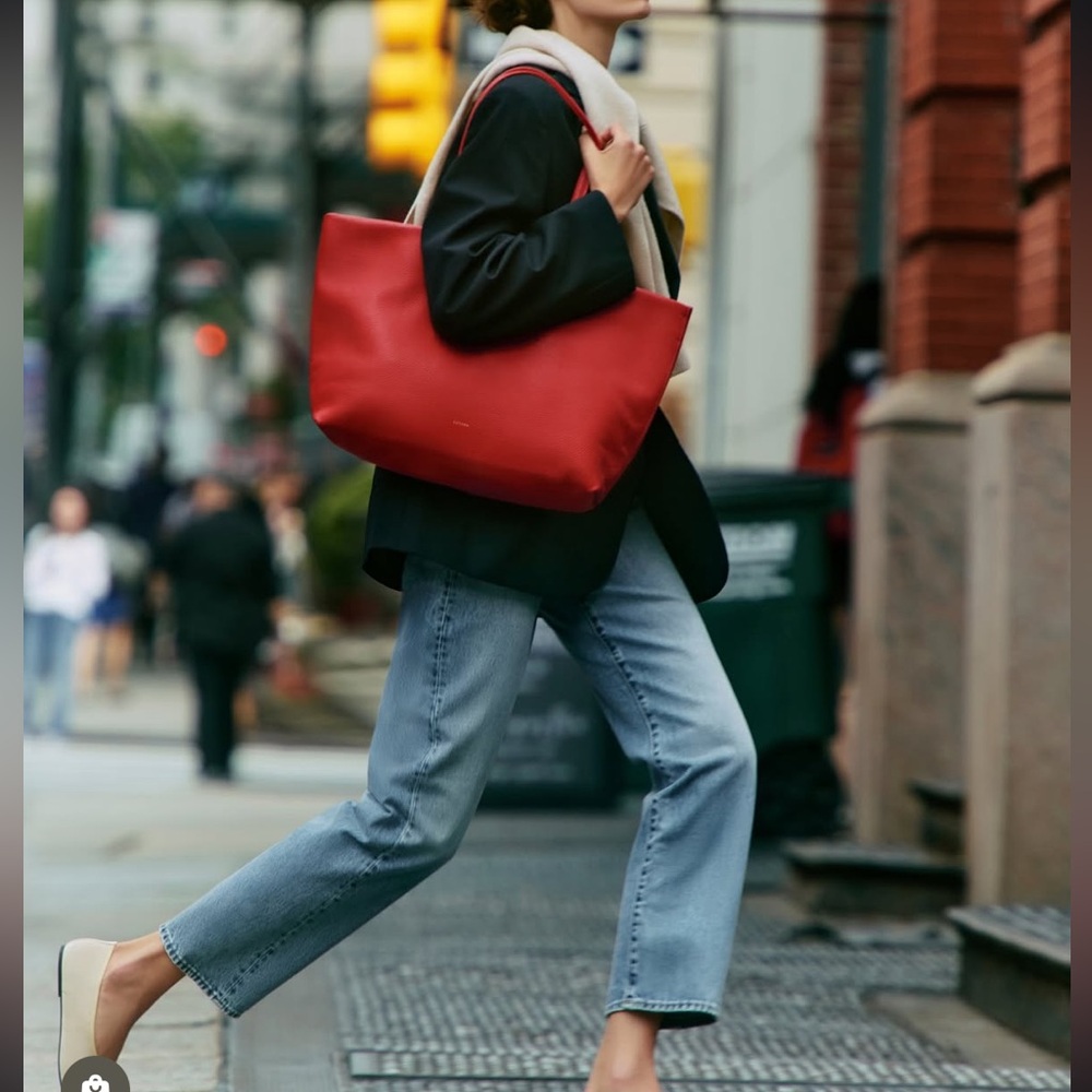 NWOT CUYANA Easy Tote Dbl Handle Limited Edition Crimson Red Leather Bag - Picture 9 of 9